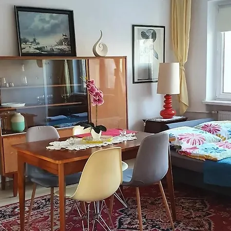 דירה Modern Retro Apartament קטוביץ