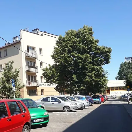Modern Retro Apartament Апартаменты *